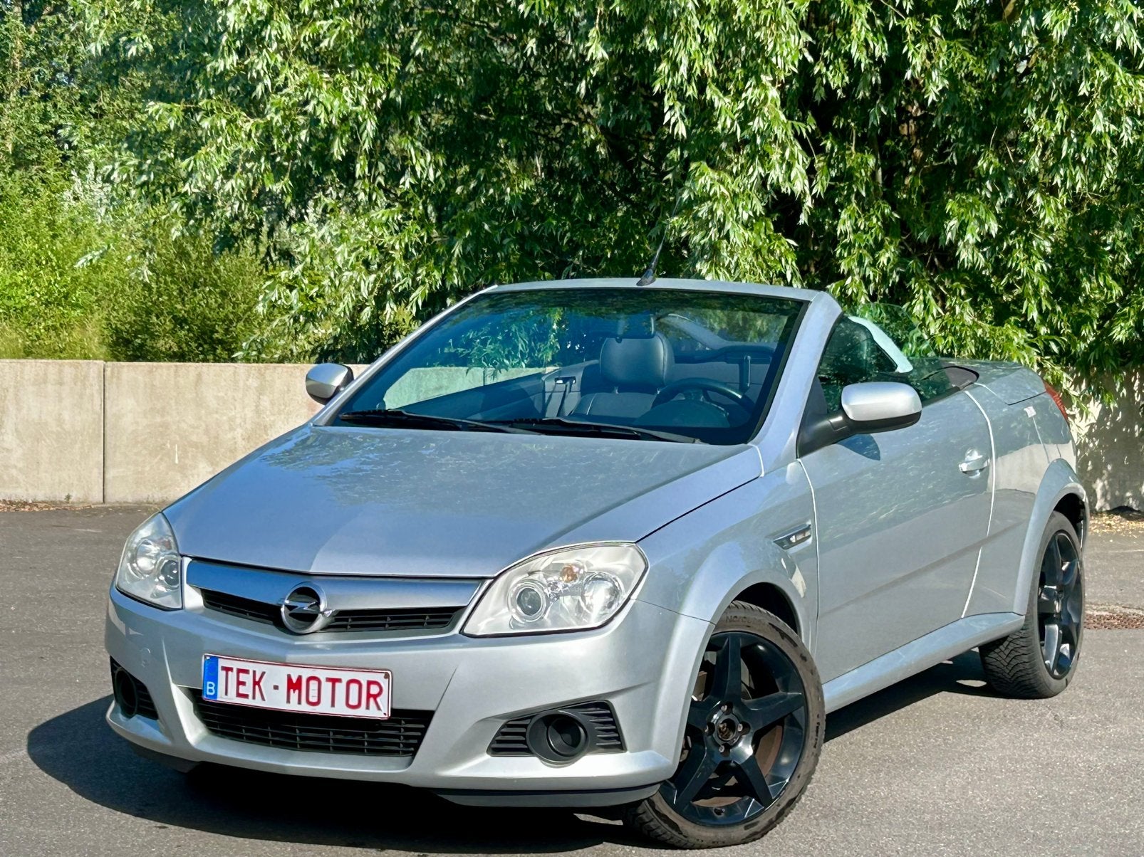 OPEL TIGRA 1.3 DIESEL, GEKEURD, VERW. ZETELS, PROPER!!, Autos, Opel, Feux de virage, Achat, Entreprise, Boîte manuelle