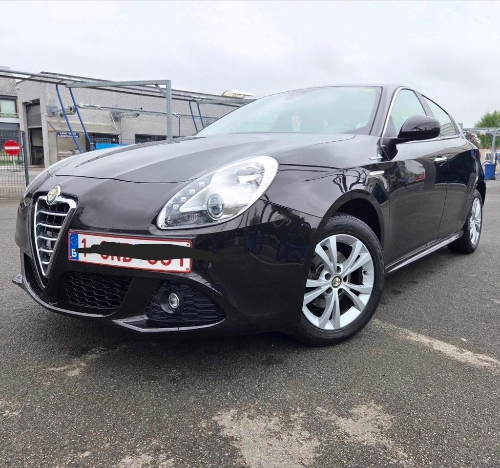 Alfa Roméo Giulietta 1.6 jtd 105cv avec 69900km, Auto's, Alfa Romeo, Particulier, Giulietta, Leder