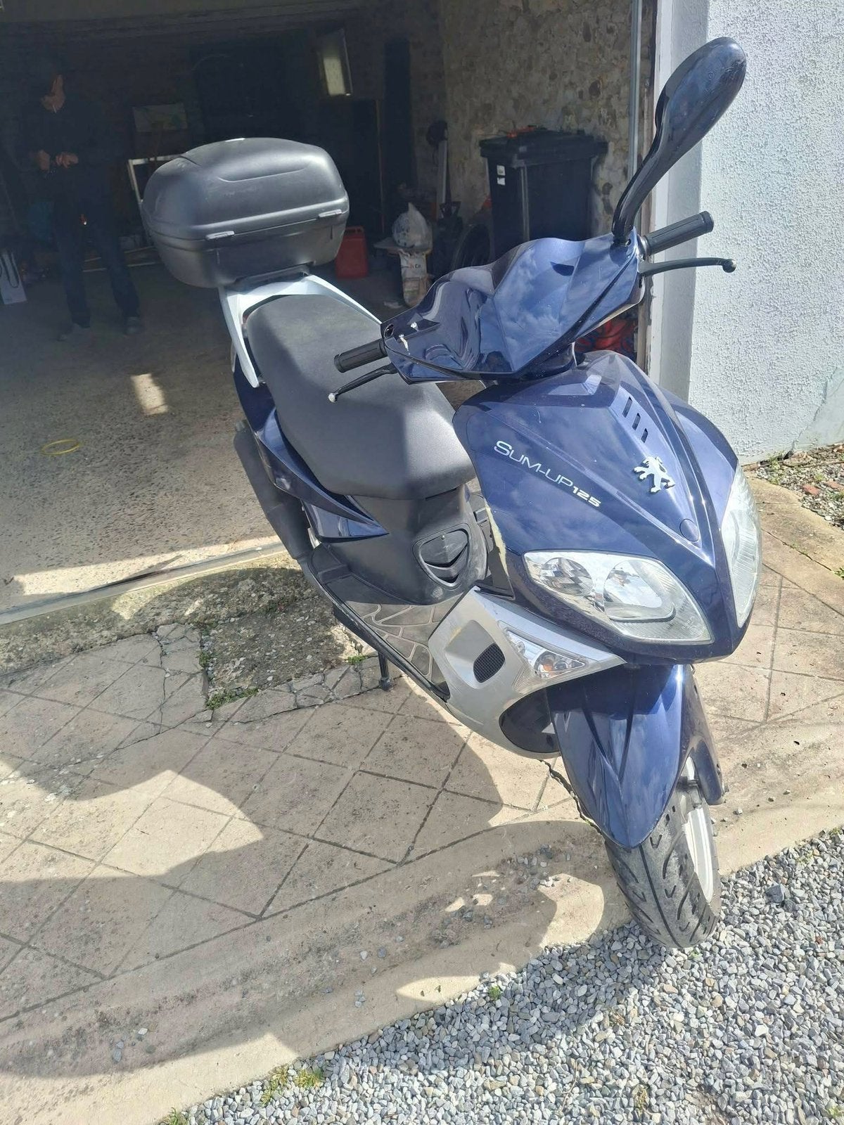 Peugeot Sum Up 125 cc — 4 temps — 2010 — comme neuf, Enlèvement, Comme neuf