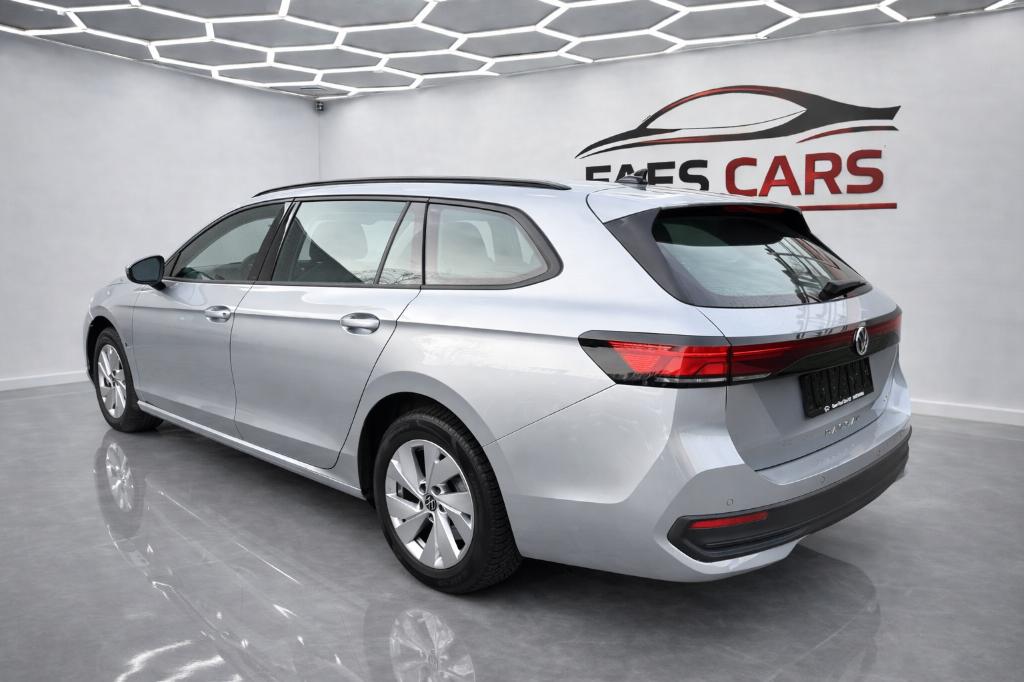 Volkswagen Passat mild hybride, Auto's, Stof, 1498 cc, 4 cilinders, Hybride Elektrisch/Benzine
