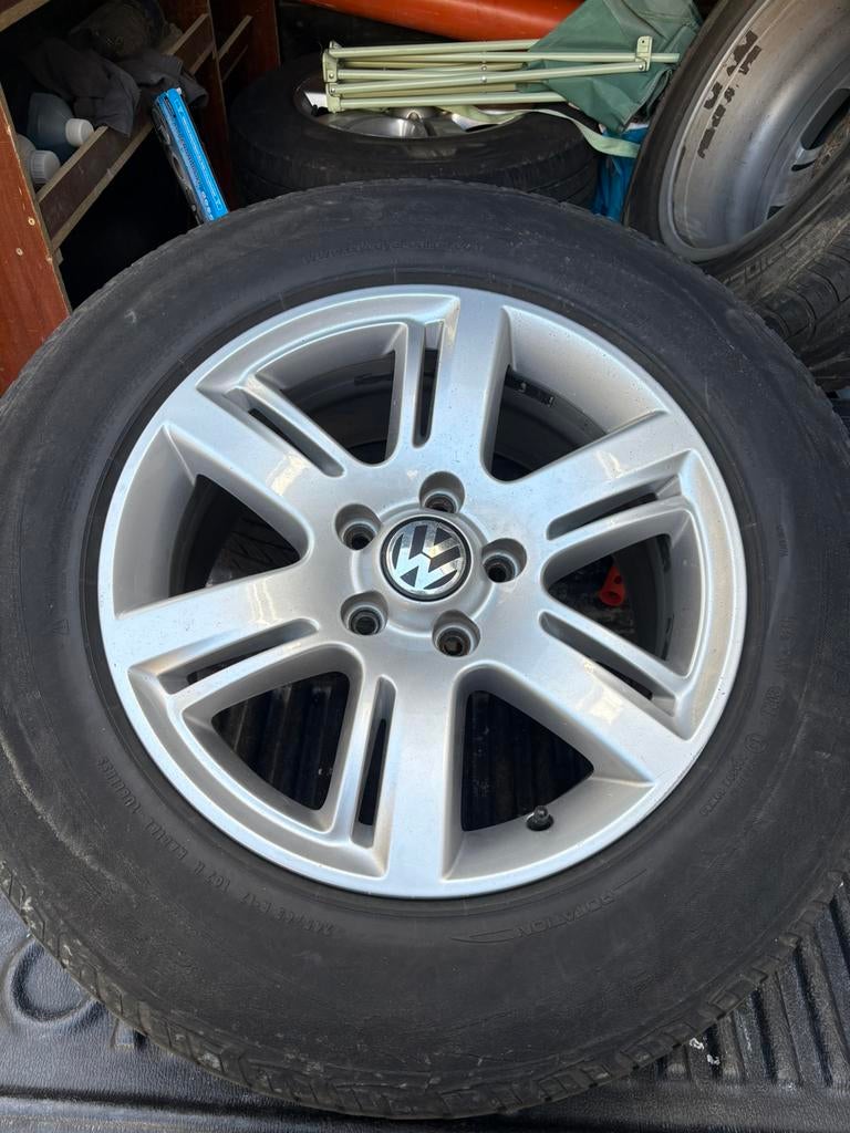 Vw Amarok banden 5x120, Autos : Pièces & Accessoires, Pneus & Jantes, Pneus et Jantes, 245 mm, 4 Saisons, 17 pouces