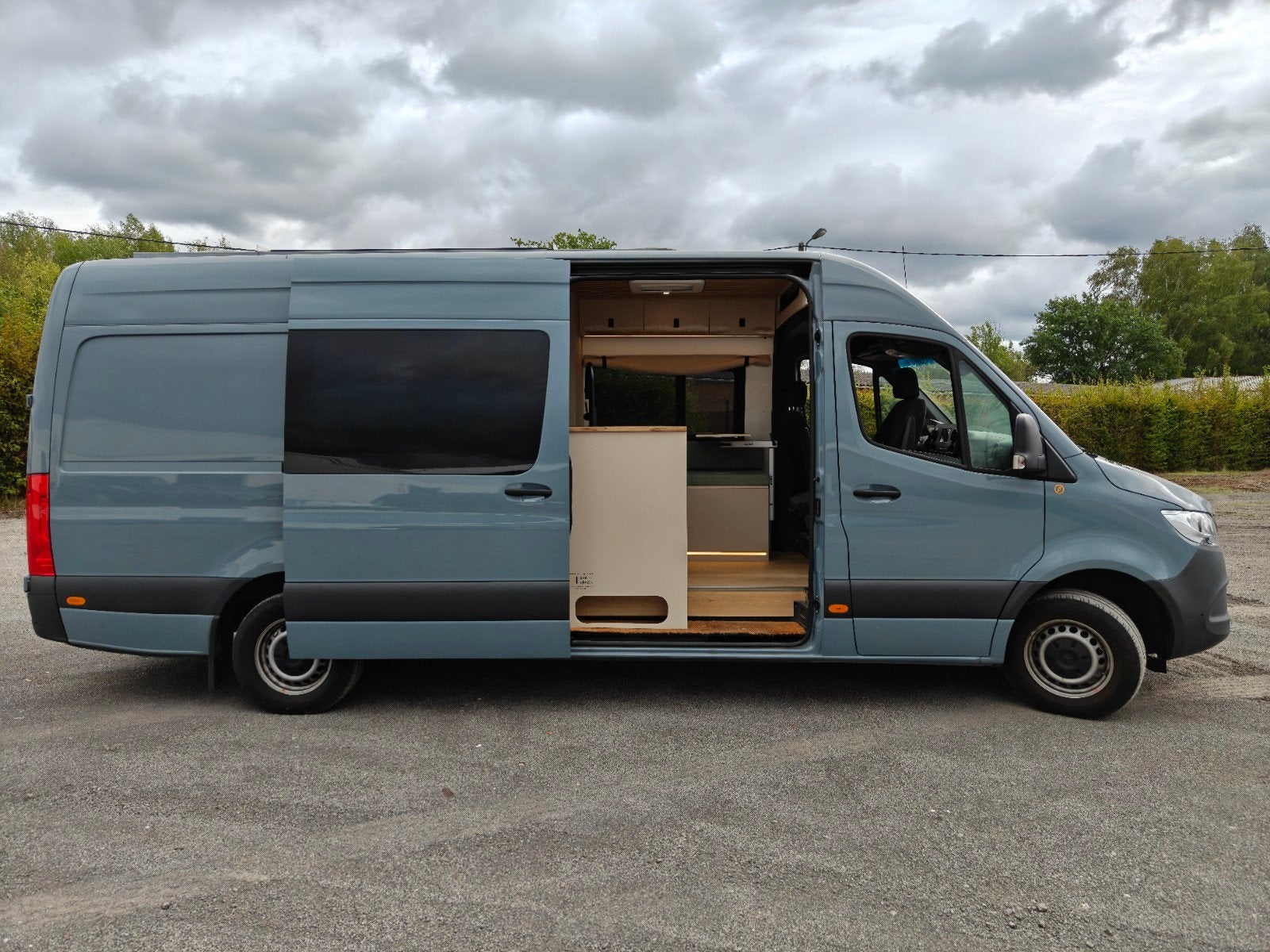 Mercedes Sprinter L3H2 315 2023 27.000 km camper nieuw btw, Caravans en Kamperen, Buscamper of Camperbus, Tot en met 2, Mercedes