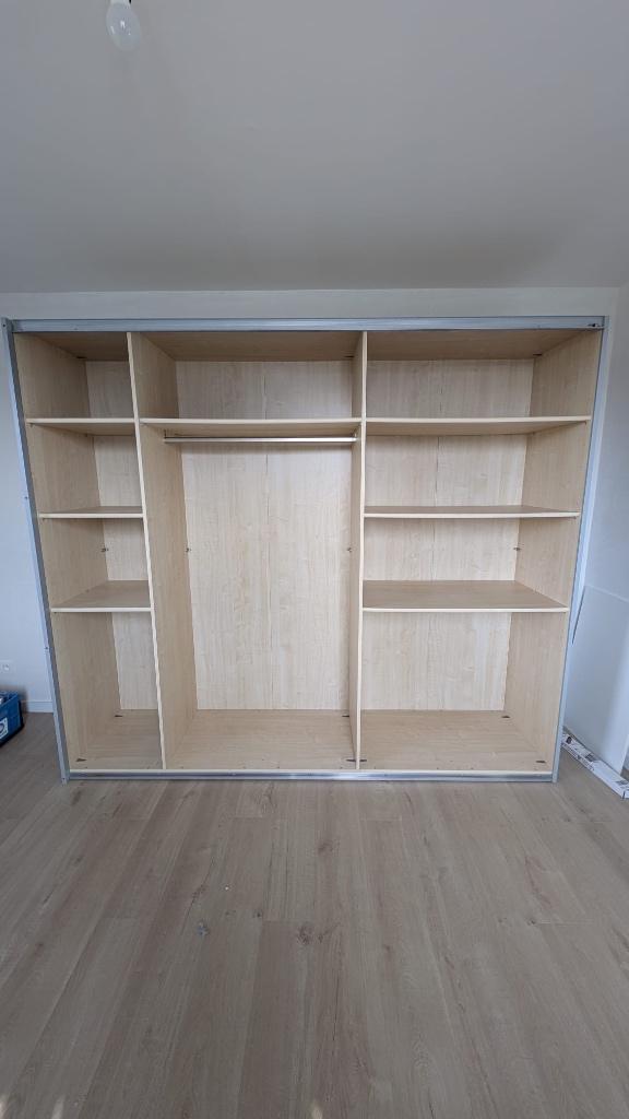 Grote kleerkast, Huis en Inrichting, Kasten | Kleerkasten, Ophalen, Met plank(en), Gebruikt, 200 cm of meer