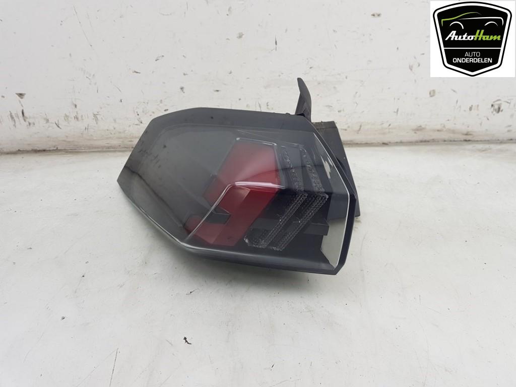 ACHTERLICHT LINKS Peugeot 2008 (UD / UK / UR / US / UX), Gebruikt, Peugeot