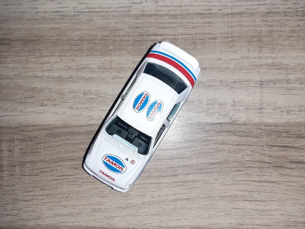 Burago Ford Sierra 1/43, Enlèvement ou Envoi, Utilisé, Voiture