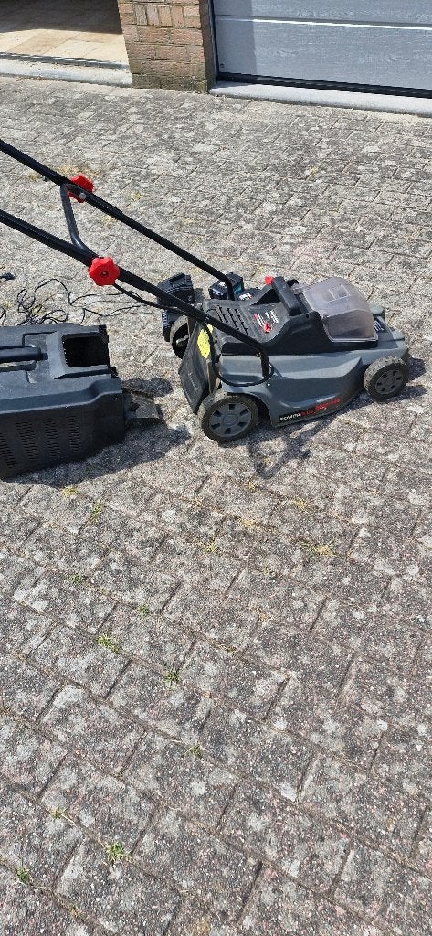 Grasmaaier op accu, Ophalen, Cirkelmaaier, Gebruikt, Accu-grasmaaier
