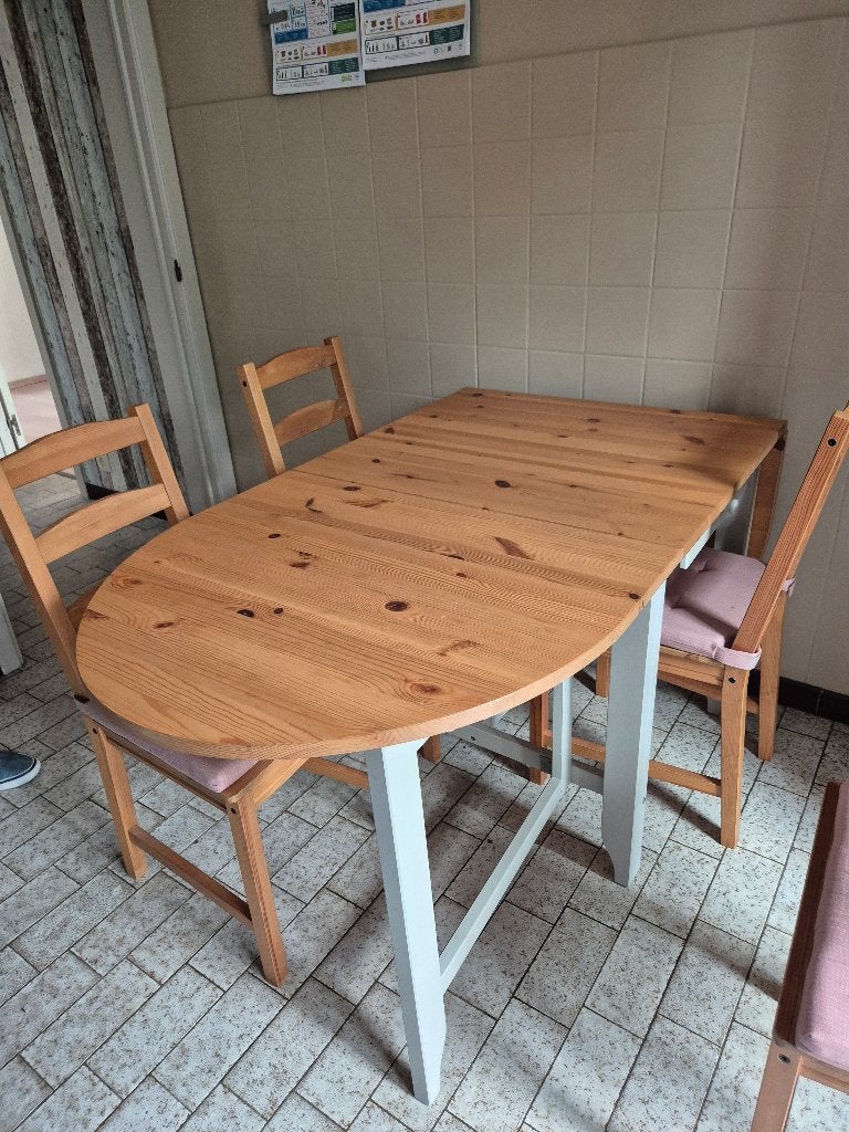 Tafel + 4 stoelen, Huis en Inrichting, Tafels | Eettafels, Gebruikt, 50 tot 100 cm, Grenenhout, Ophalen