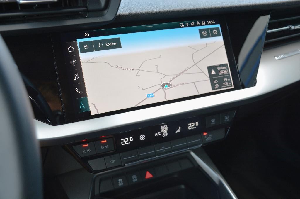 Audi A3 30TFSI SPORTBACK/LED/NAVI/VIRTUAL COCKPIT/PDC V+A, Cuir, Achat, Euro 6, Entreprise