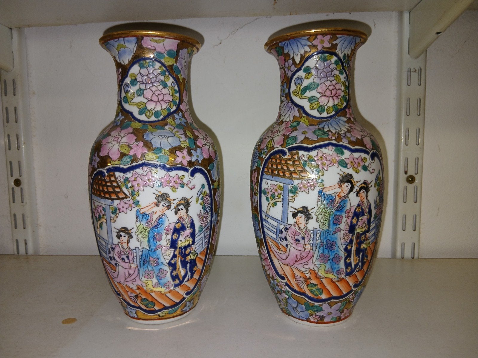 2 chineese vazen, Ophalen