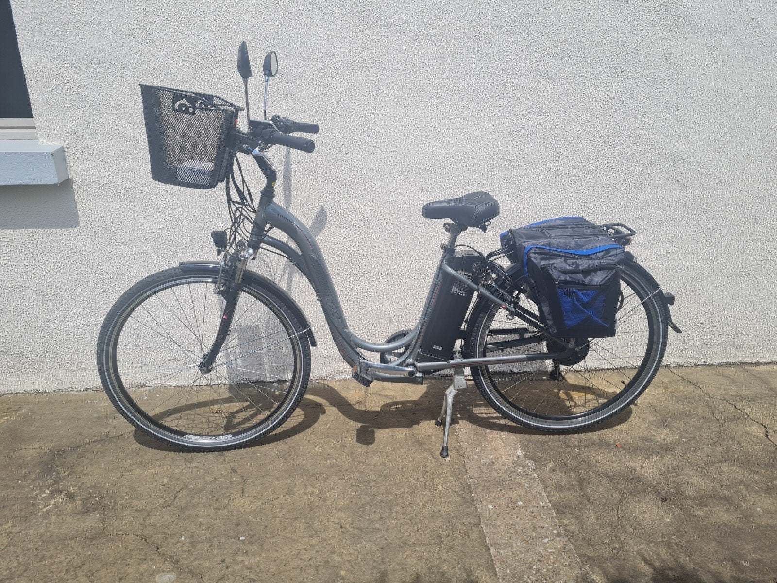 Vélo STRATOS électrique, Vélos & Vélomoteurs, Autres marques, Frein sur jante, Moins de 47 cm, Comme neuf