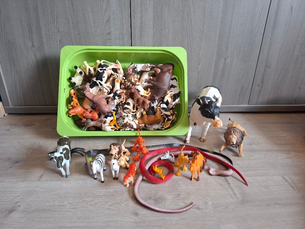 Collectie dieren, Kinderen en Baby's, Ophalen, Zo goed als nieuw, Jongen of Meisje