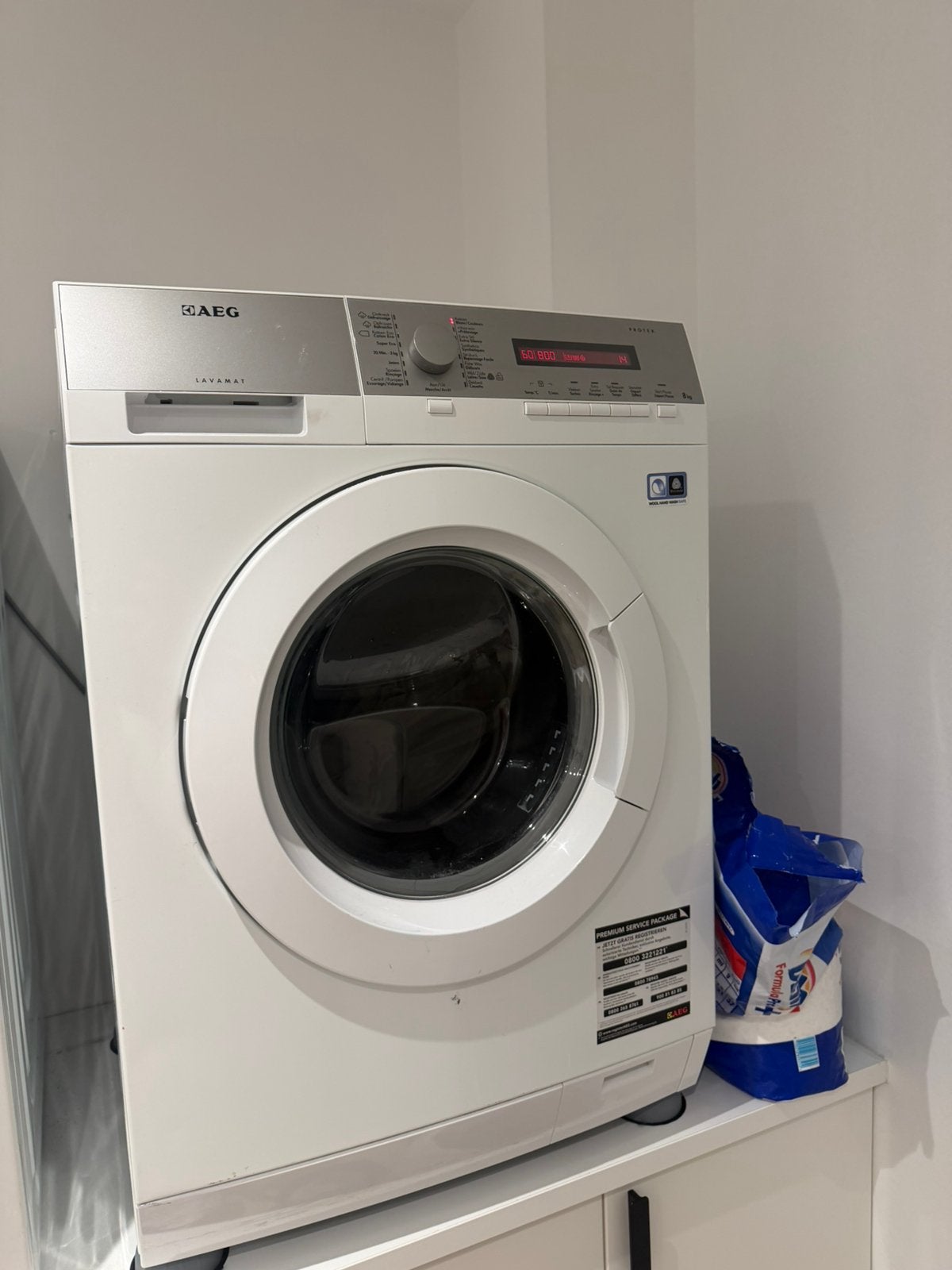 AEG Wasmachine, Ophalen, 1200 tot 1600 toeren, Gebruikt, 8 tot 10 kg