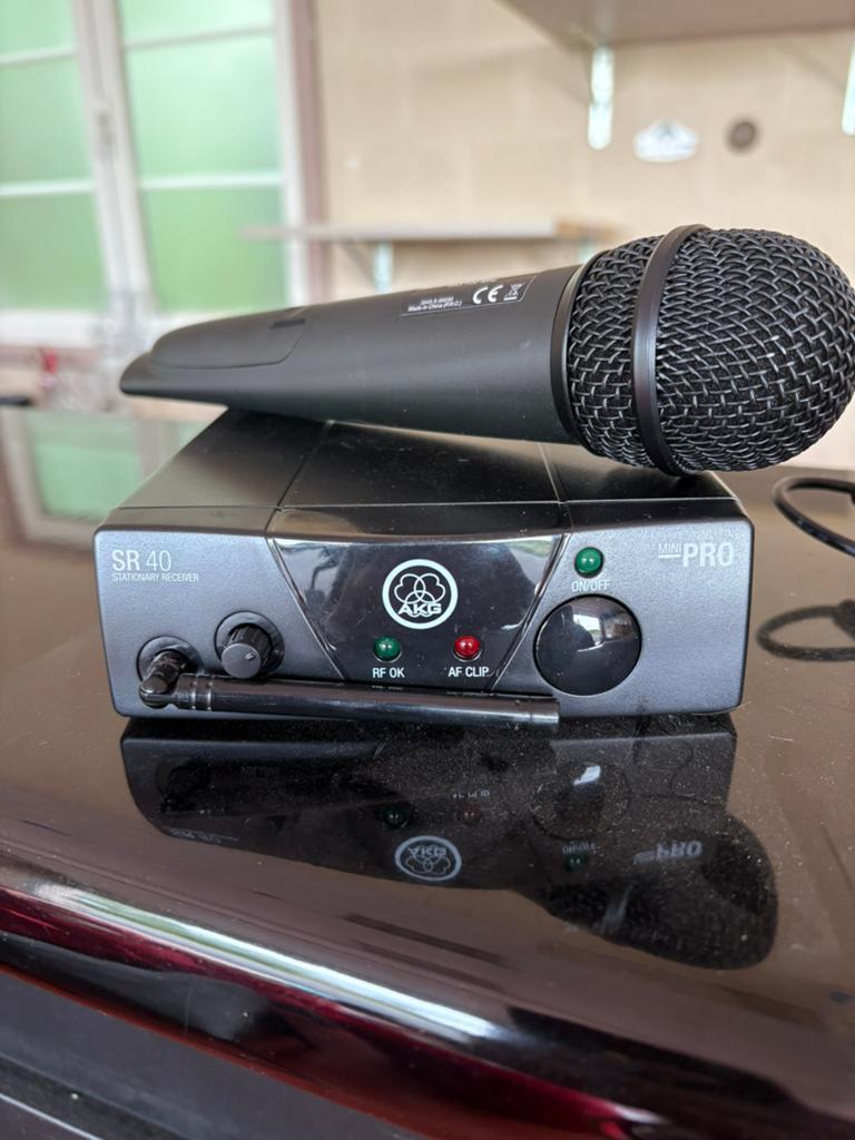 AKG draadloze microfoon set, Ophalen, Zo goed als nieuw