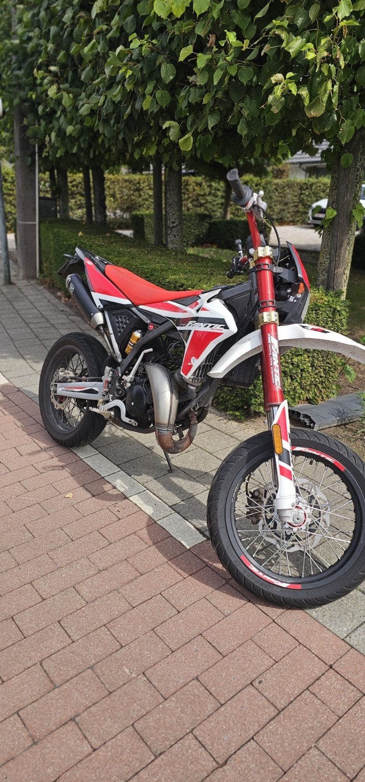 fantic XM  50 cc B KLASSE, Fietsen en Brommers, Ophalen of Verzenden