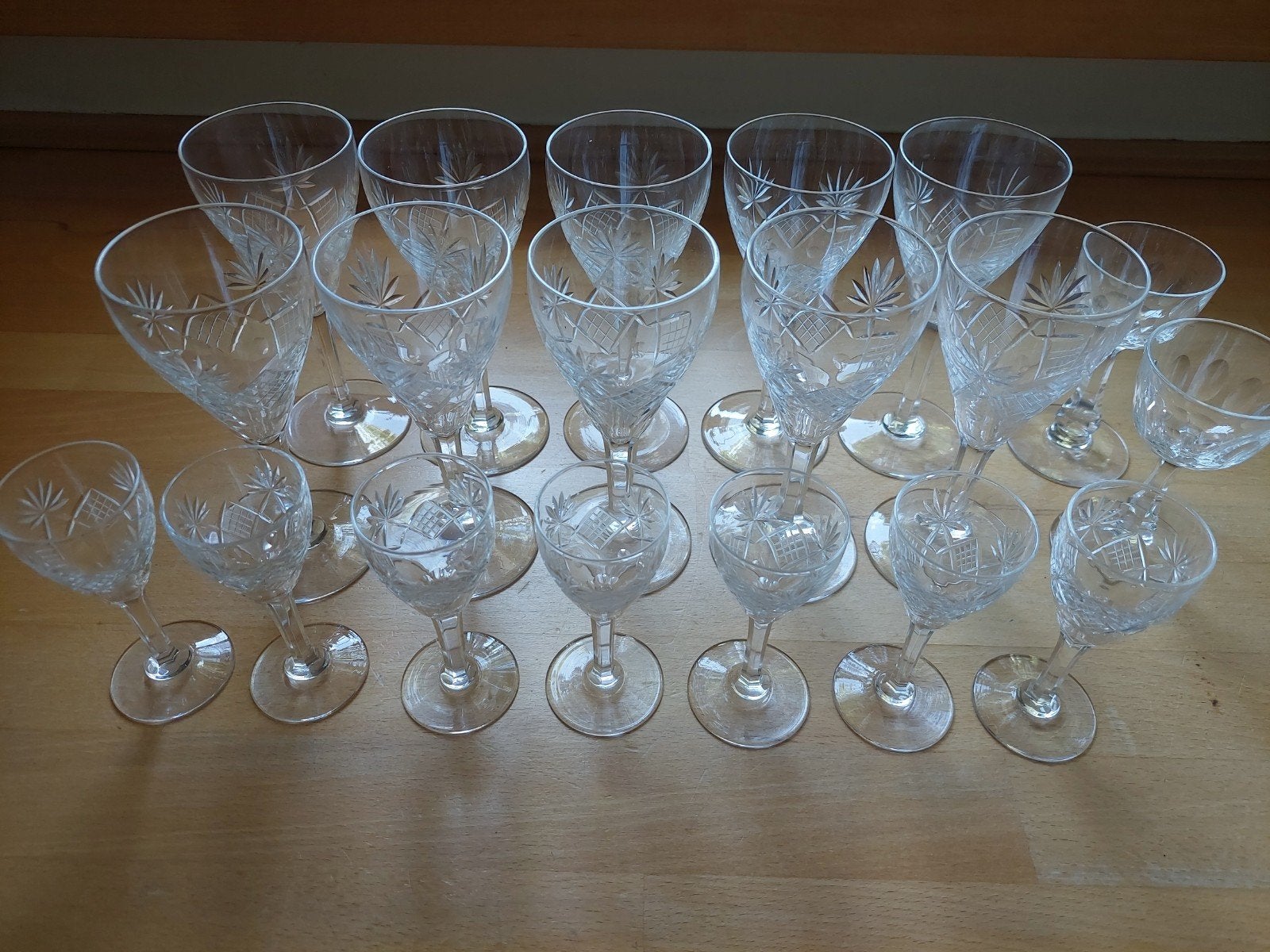 Verres crystal, Enlèvement