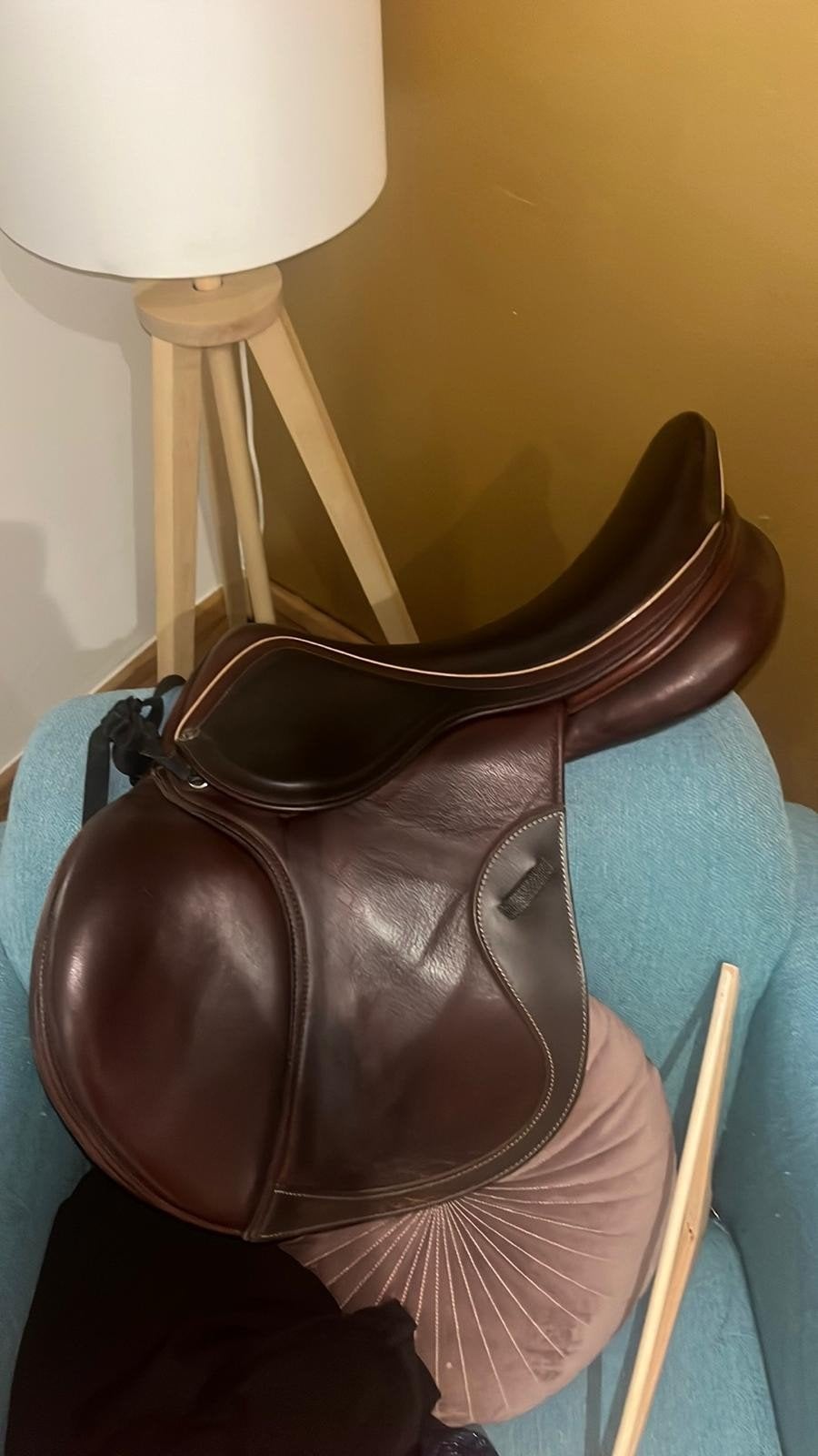 springzadel 17.5 inch, Ophalen, Zo goed als nieuw