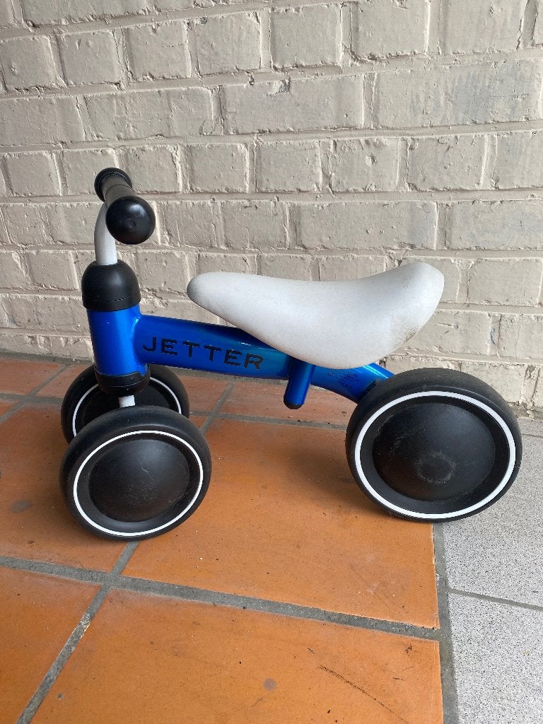 Jetter mini eerste loopfiets, Kinderen en Baby's, Speelgoed | Buiten | Voertuigen en Loopfietsen, Ophalen, Zo goed als nieuw, Loopfiets