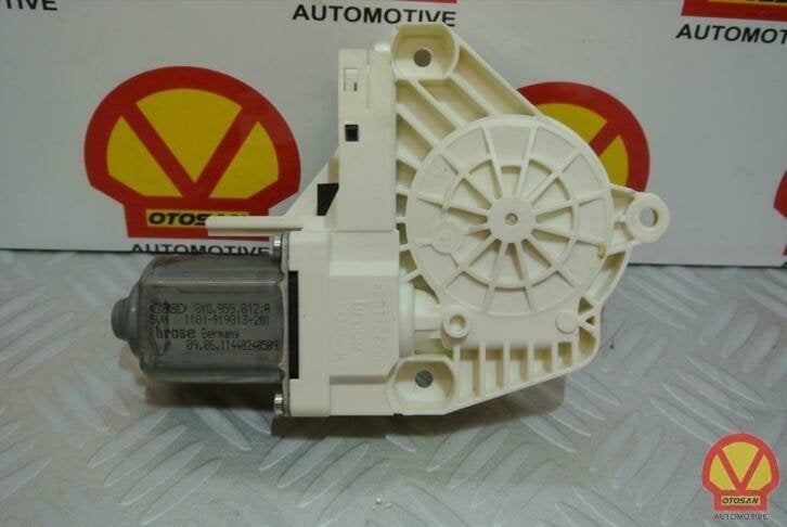 audi a4 a5 a6 a7 q7 raammotor links achter 8k0959812a, Gebruikt, AUDI AG, Auto-Union-Strasse 1
85045  Ingolstadt, DE, Audi
