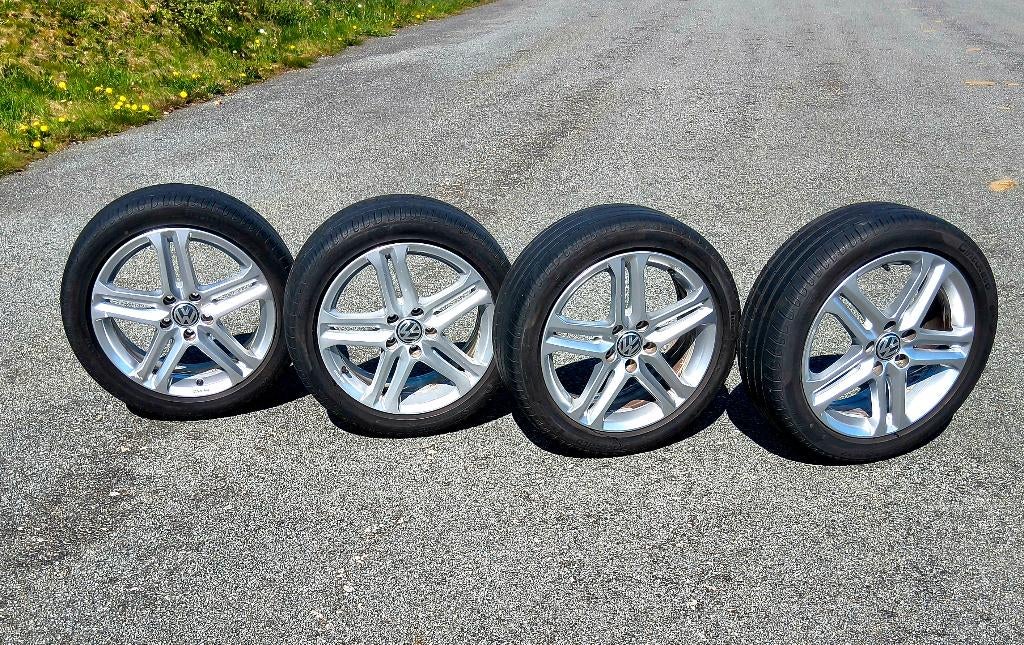 Pneus été Pirelli 225/45-17 sur jantes Volkswagen, Autos : Pièces & Accessoires, Pneus & Jantes, Pneus et Jantes, Pneus été, 17 pouces