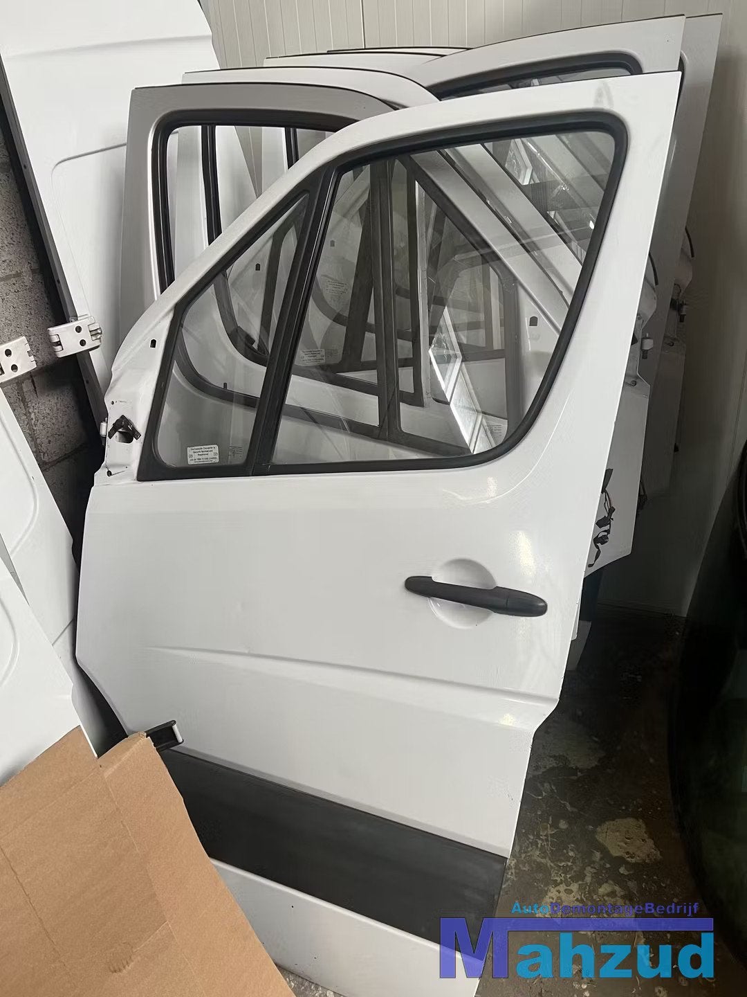 MERCEDES SPRINTER DEUR LINKS RECHTS ACHTER VOOR 2006-2018, Mercedes-Benz AG, Mercedes-Benz, Utilisé, Mercedesstrasse 120
70372  Stuttgart, DE