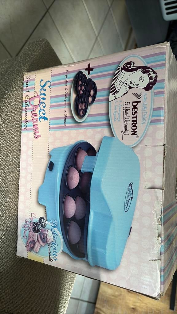 3 in 1 cupcake maker, Hobby en Vrije tijd, Taarten en Cupcakes maken, Ophalen, Nieuw, Cupcakes
