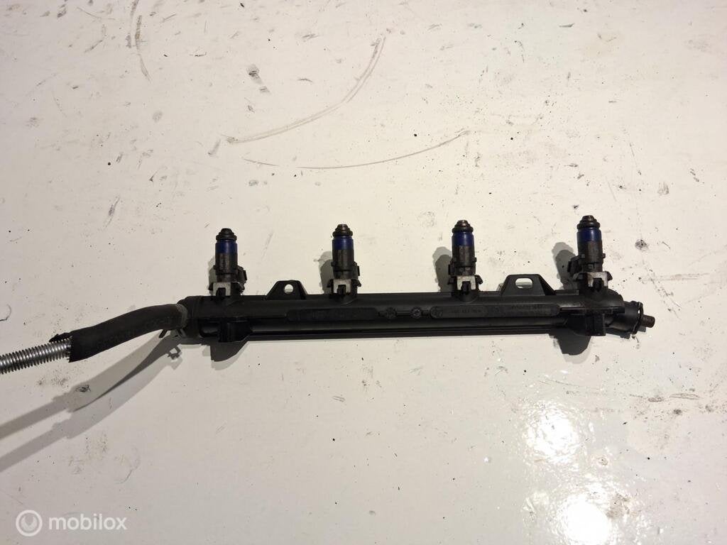 Brandstofverdeler Seat Ibiza 6L 1.4-16V (02-09) 036906031AB, Gebruikt, Ophalen of Verzenden, Seat, Seat