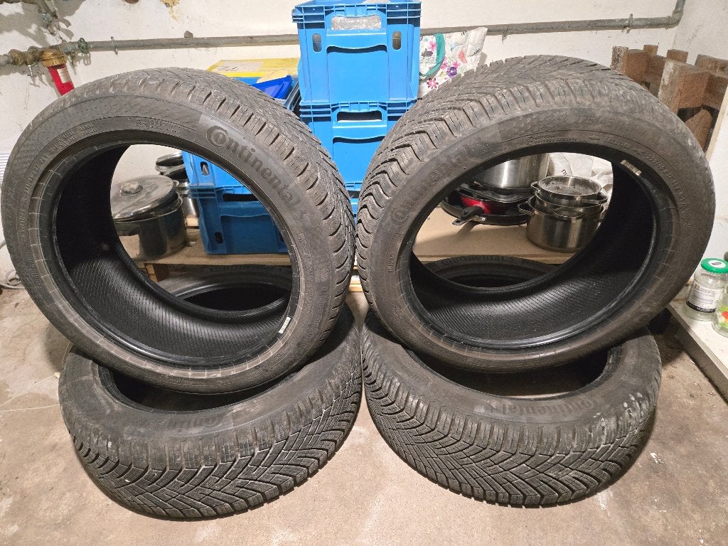 Pneus 4 Saisons Continental (AllSeasonContact 2) 225 45 17, Ophalen, Gebruikt, 17 inch, All Season