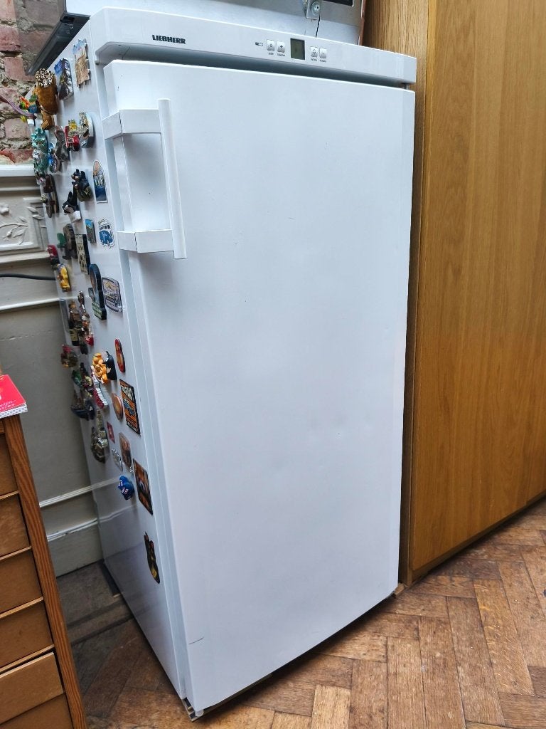Frigo Liebherr, Elektronische apparatuur, Ophalen, 120 tot 140 cm, 200 liter of meer, 45 tot 60 cm
