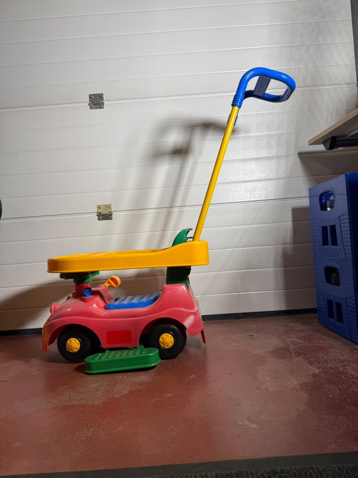Voiture bébé évolutive, Enfants & Bébés, Enlèvement, Comme neuf
