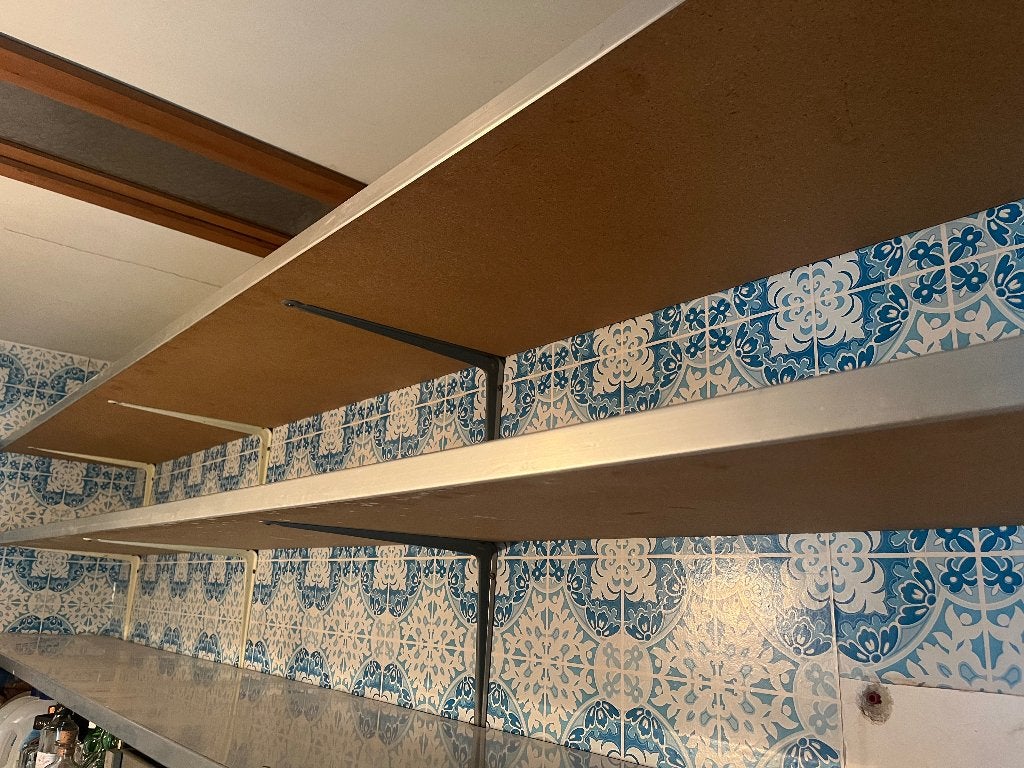 Étagères en bois 3mx40cm à donner x6, Maison & Meubles, Enlèvement, Utilisé, Étagère/rayonnage, Bois