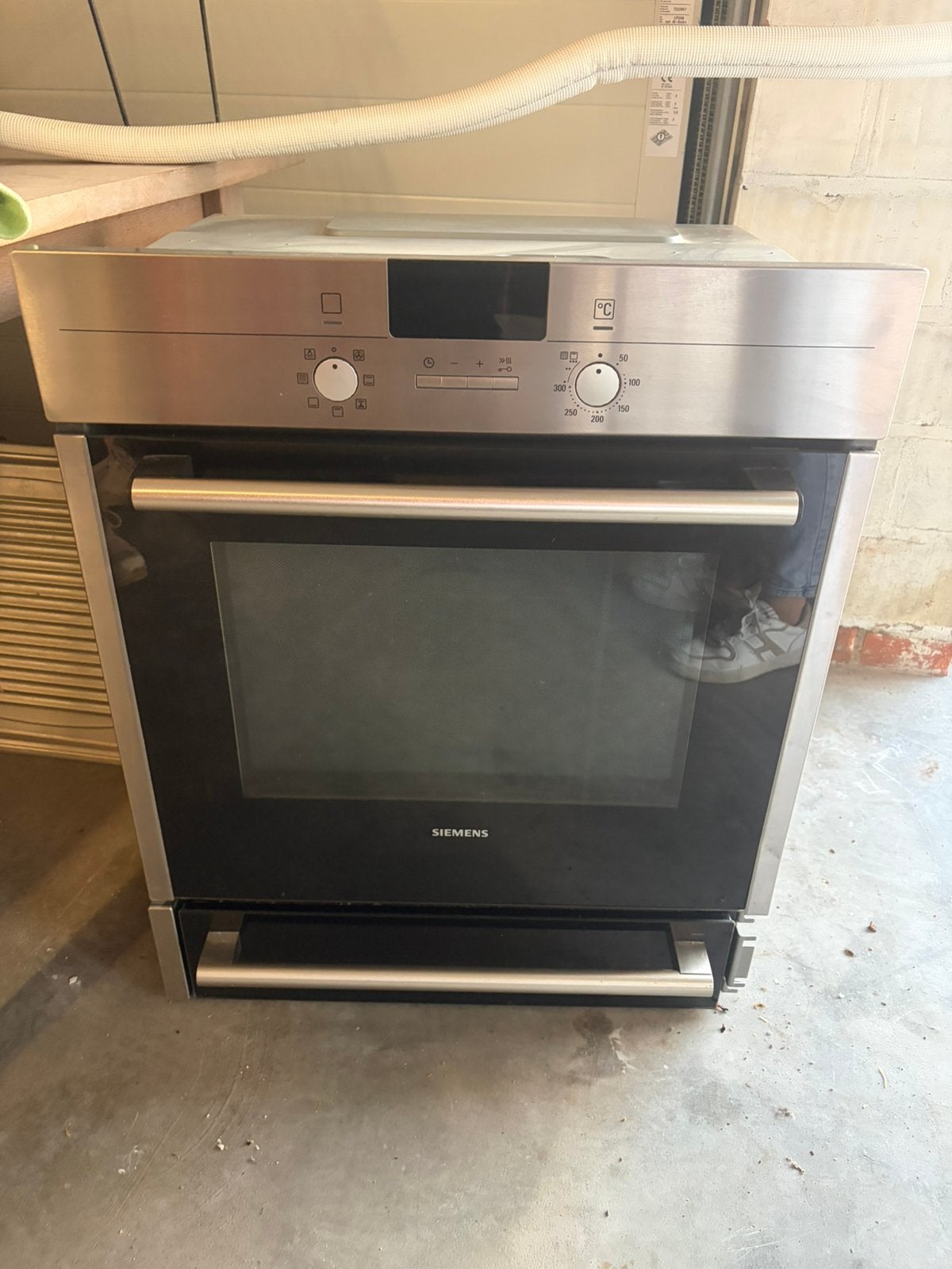 Oven met warmtehouder onderaan, Electroménager, Four avec gril, Encastré, Siemens, Enlèvement