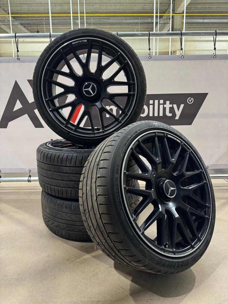 Complete zomerset Mercedes-Benz C63 AMG 225/40R19, Autos : Pièces & Accessoires, Pneus & Jantes, Pneus et Jantes, Pneus été, 19 pouces