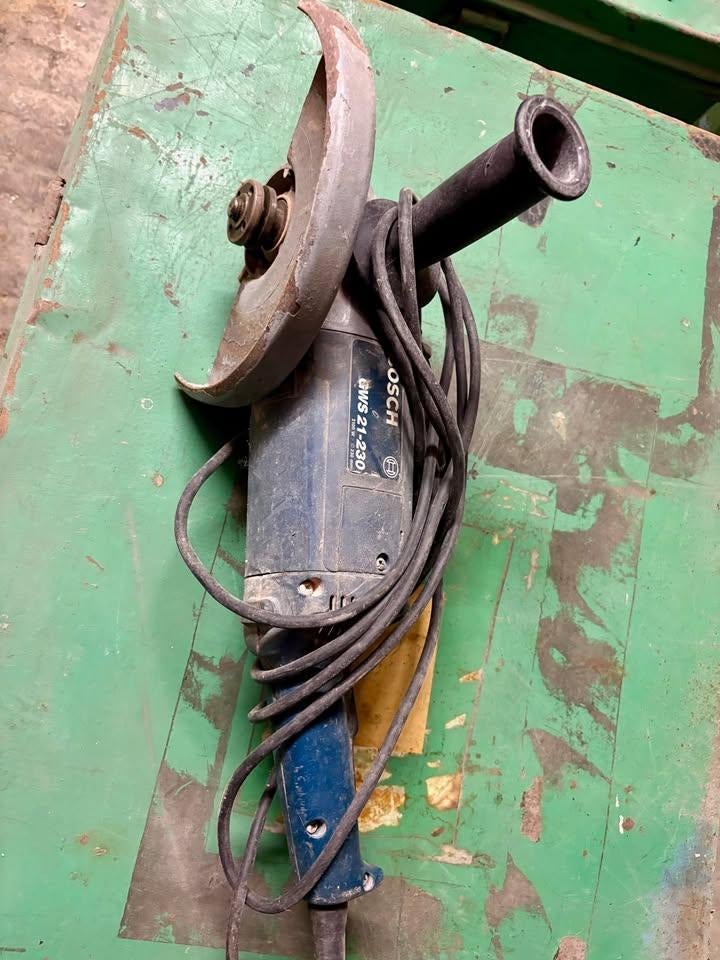 Bosch GWS 21-230, Enlèvement, Utilisé