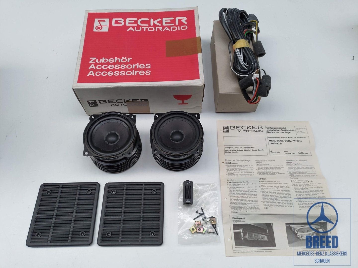 NOS inbouwset luidsprekers achter voor Mercedes-Benz W201, Auto-onderdelen, Elektronica en Kabels, Mercedes-Benz, Nieuw, Ophalen of Verzenden