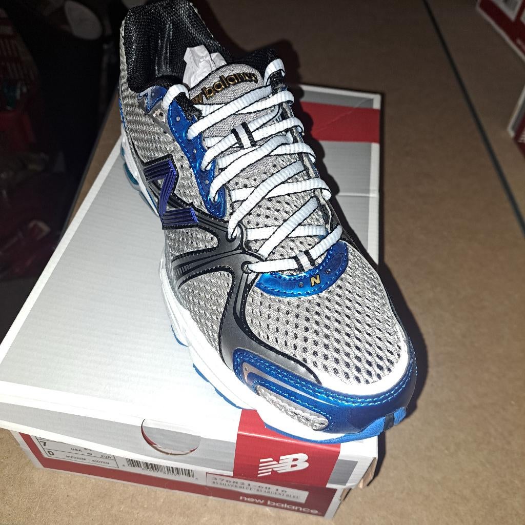 2 paar, New Balance outdoor  sportschoenen maat 40,, Vêtements | Hommes, Chaussures, Neuf, Chaussures de sport, Blanc, Enlèvement ou Envoi