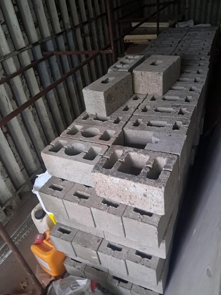 Betonblokken 29 x 14 x 14, Doe-het-zelf en Bouw, Metselstenen, Ophalen