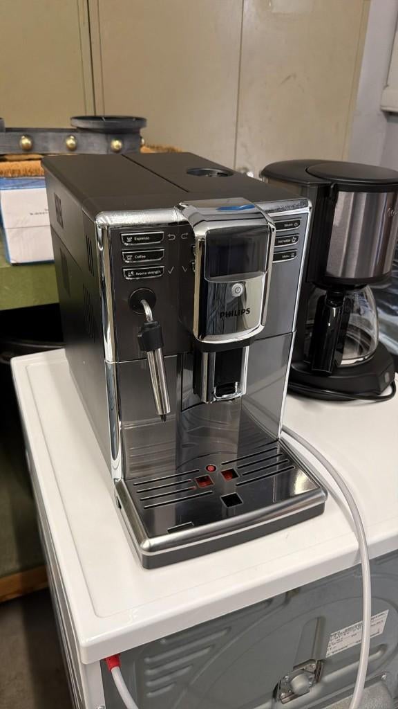 (129) Perfect werkende espressomachine Philips, Enlèvement, Comme neuf, Cafetière