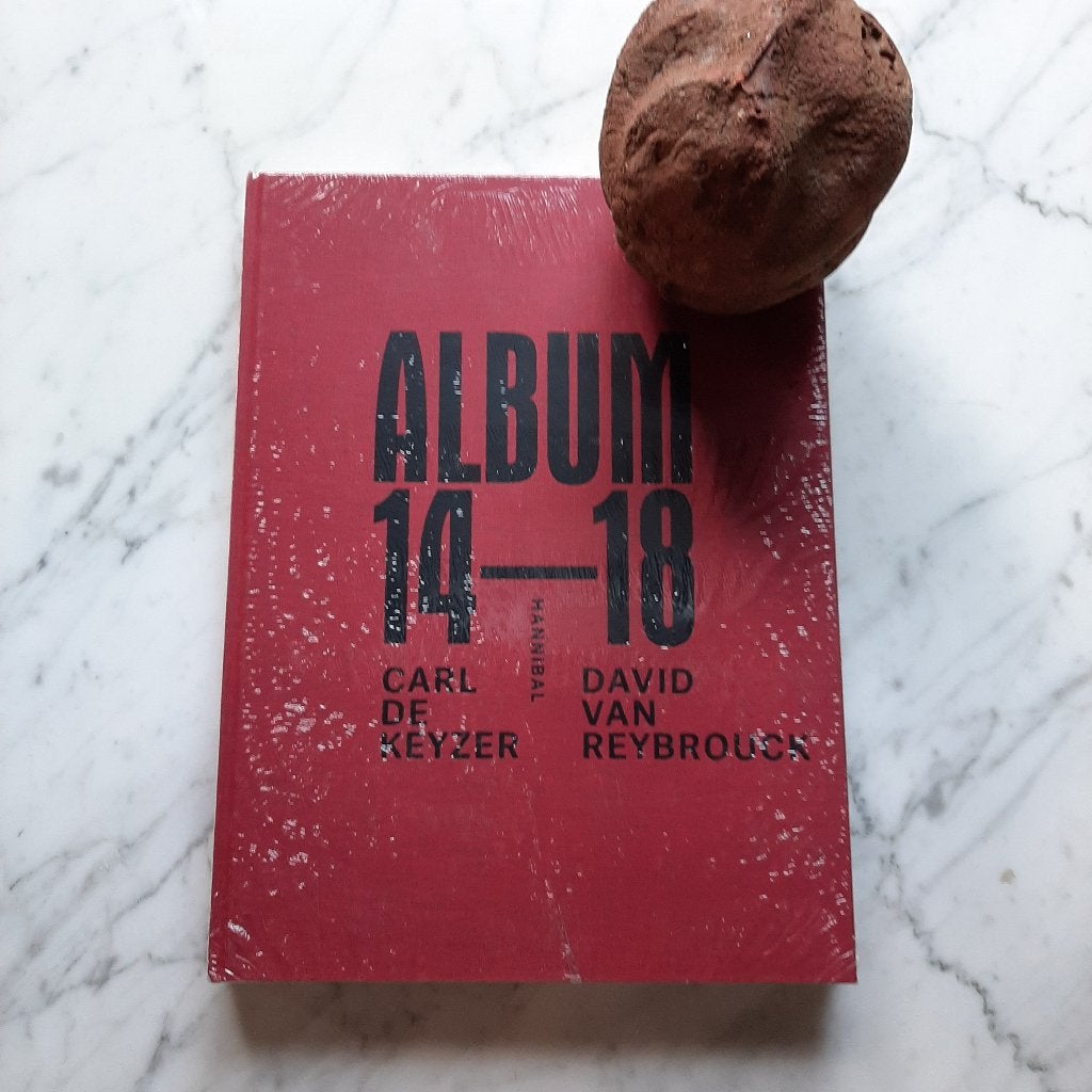 Album 14-18 (toujours en plastique) + statue gratuite, Enlèvement, Neuf, Photographes