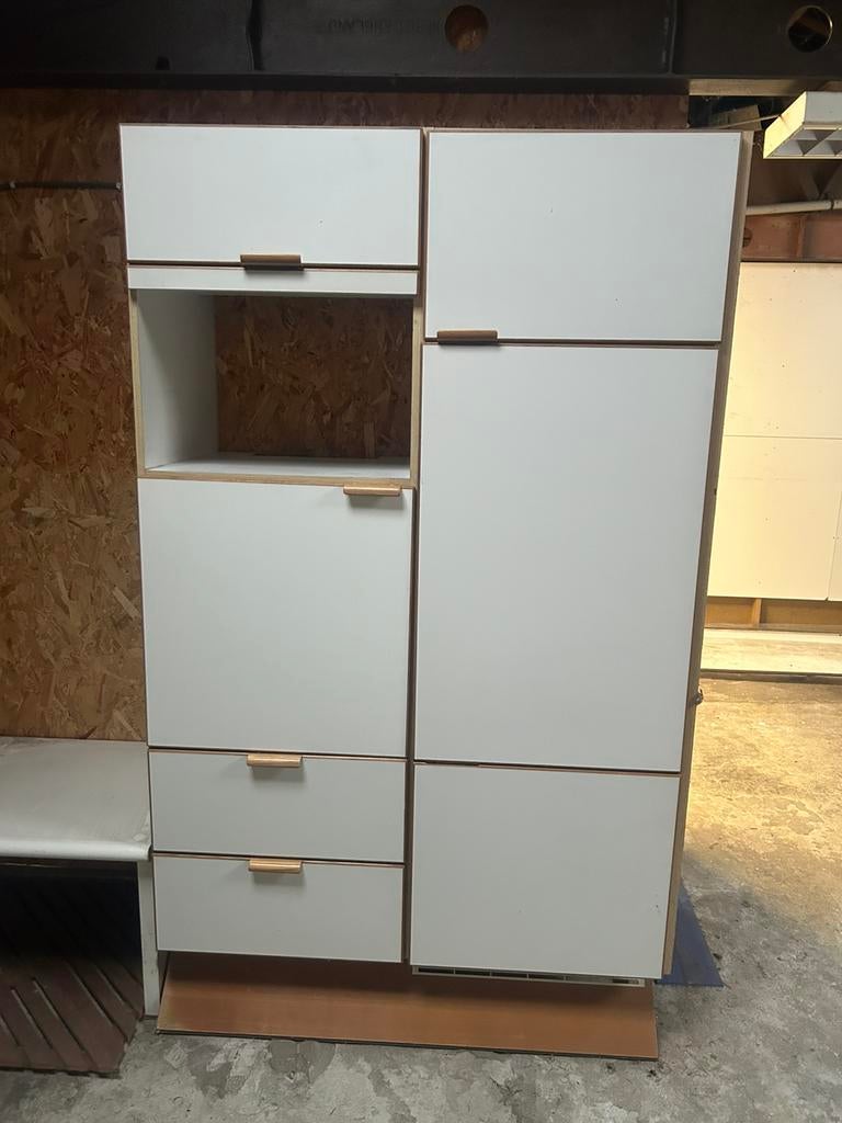 VERDIEN 30€! GRATIS: Keukenmeubel:, Huis en Inrichting, Ophalen, Gebruikt