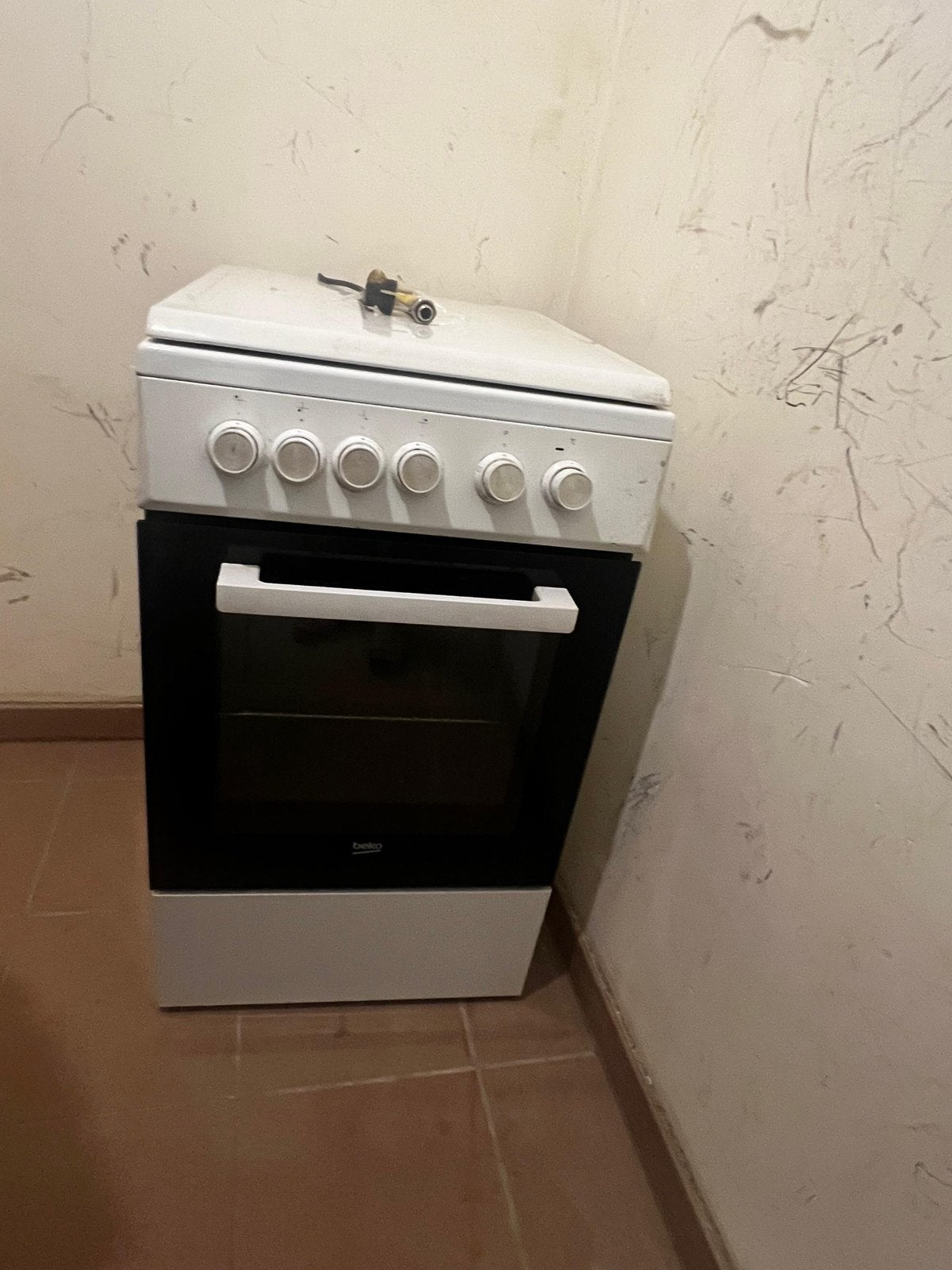 Gasfornuis met Oven – Volledig Werkend, Gaz, 4 zones de cuisson, Enlèvement, Utilisé