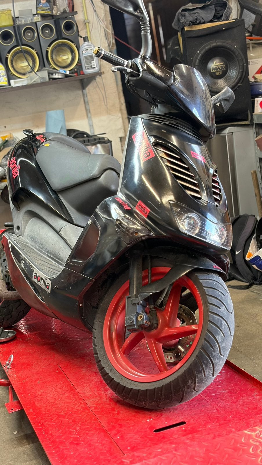 Aprilia sr50 a klasse lc dd, Vélos & Vélomoteurs, Scooters | Aprilia, Enlèvement