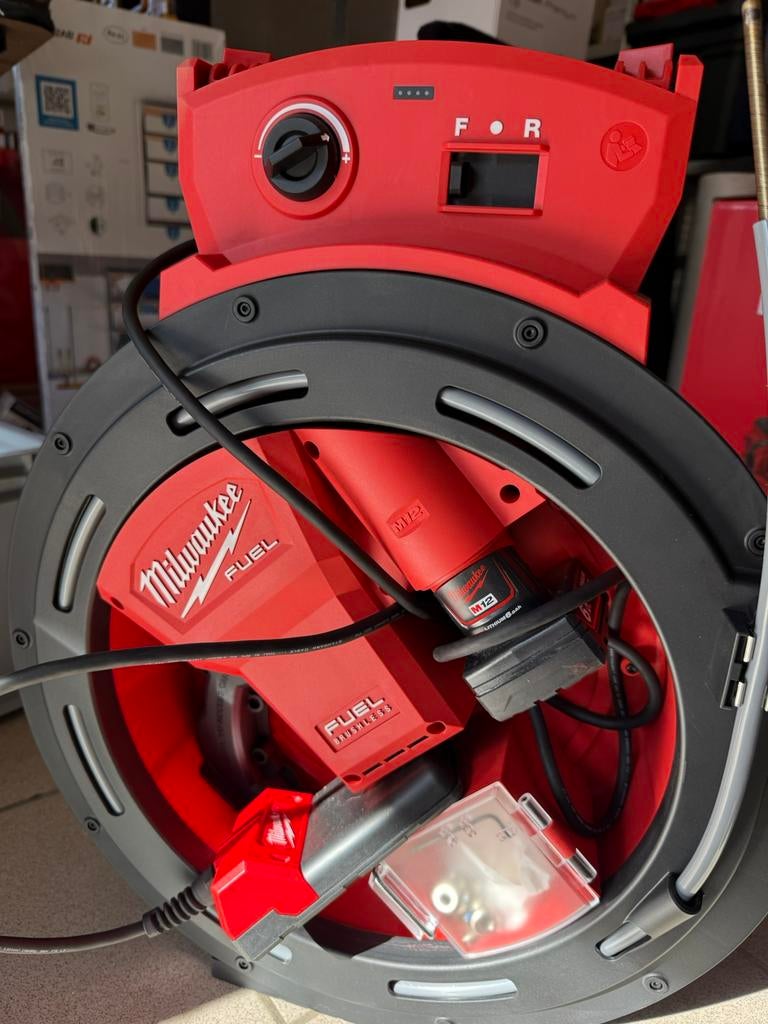 Milwaukee M12 ontstoppingsmachine, Ophalen, Zo goed als nieuw