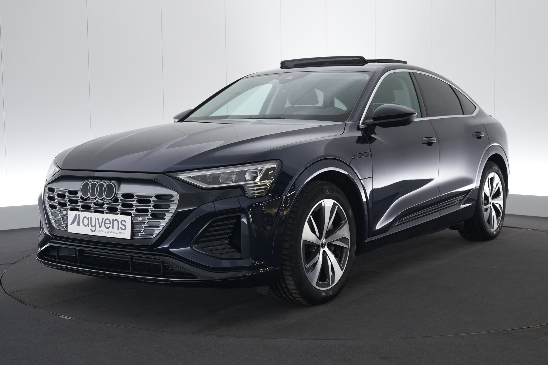 (2EQY113) AUDI Q8 SPORTBACK E-TRON, Auto's, Automaat, Gebruikt, Alcantara, SUV of Terreinwagen