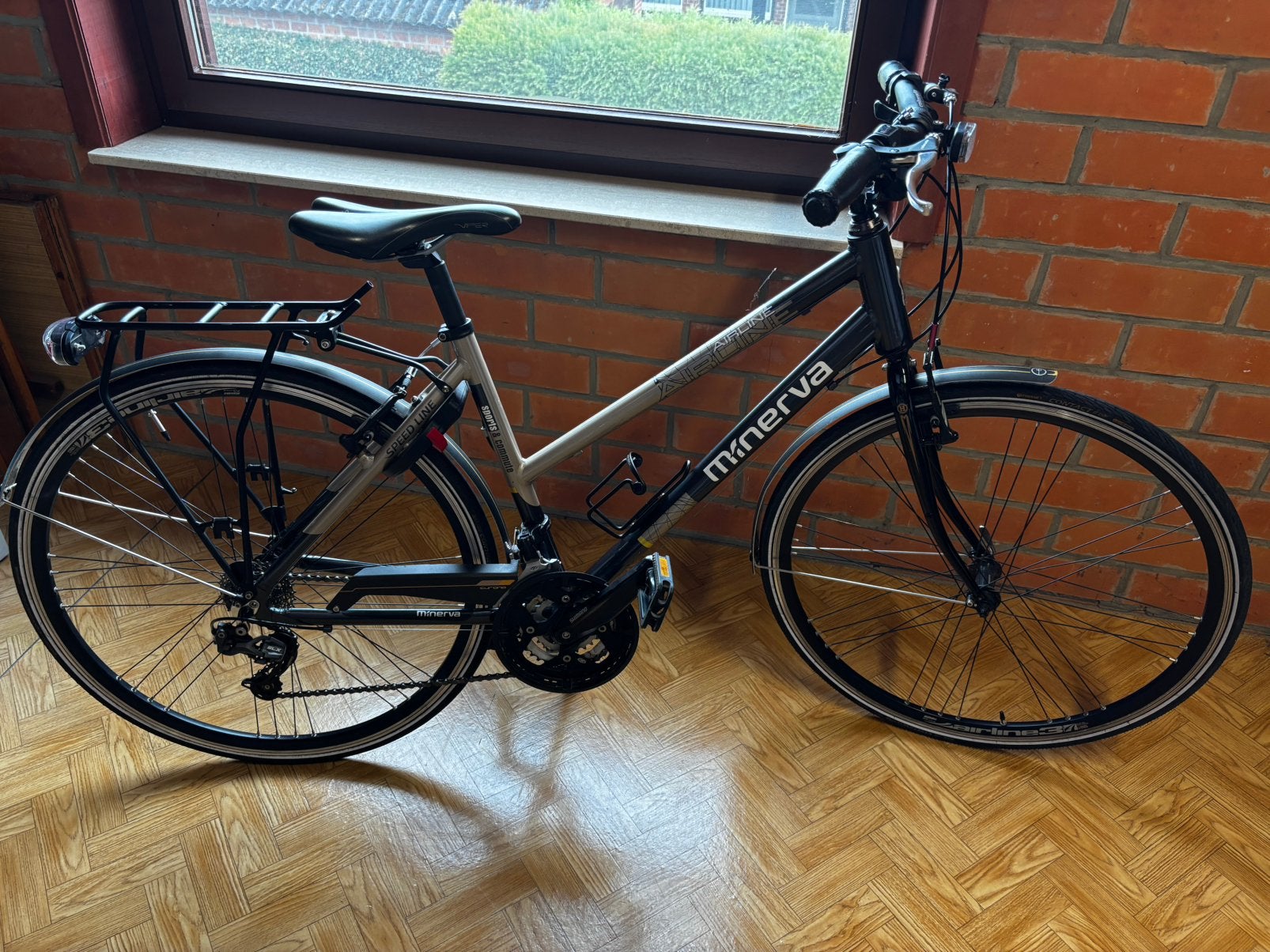 Kwalitatieve sportieve Minerva damesfiets, Fietsen en Brommers, Ophalen, Zo goed als nieuw