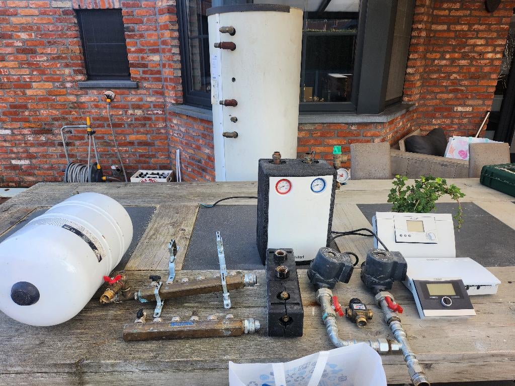 Volledige zonneboiler systeem, Doe-het-zelf en Bouw, Ophalen, Gebruikt