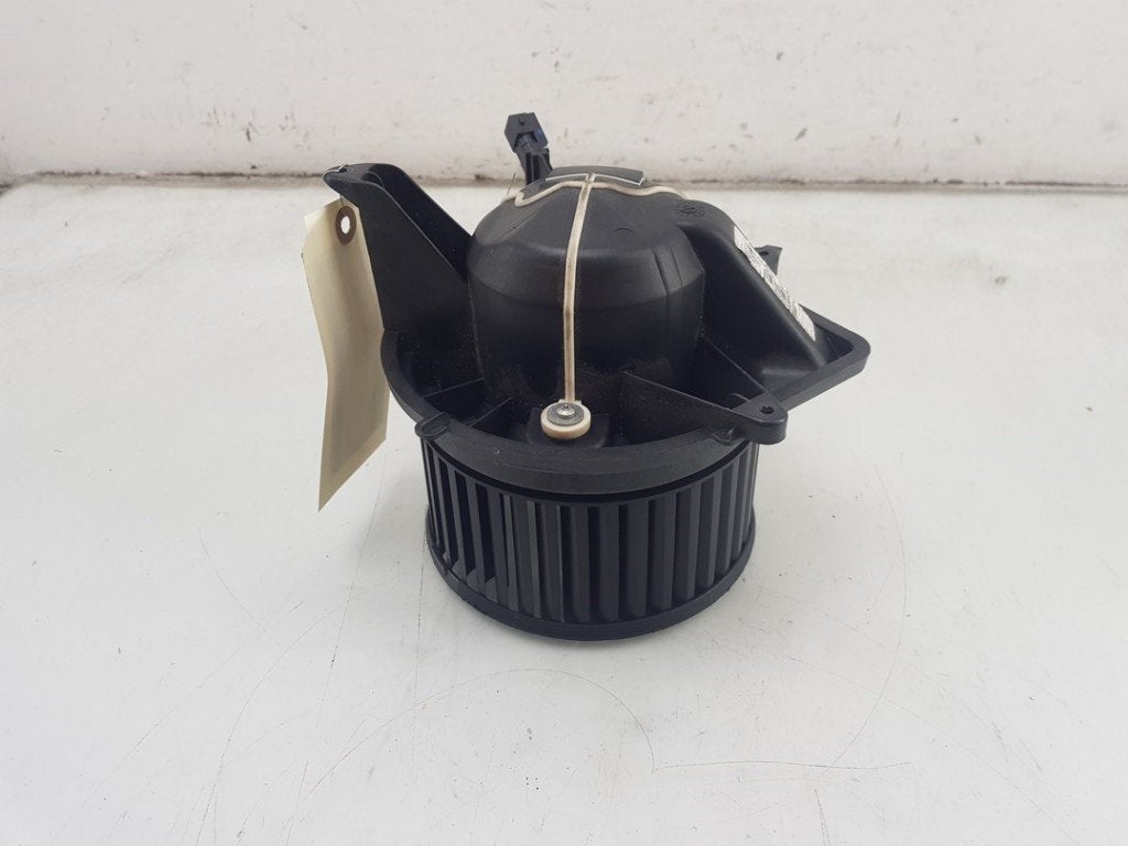 KACHEL VENTILATORMOTOR Mini Mini (R56) (01-2006/11-2013), Gebruikt, Valeo, Mini, 100, rue de Courcelles
75017  Paris, FR