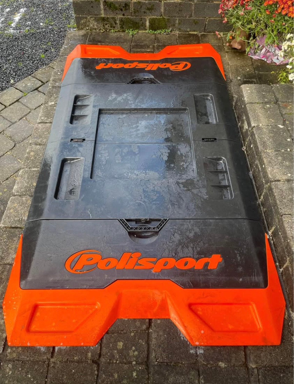 Tapis polisport, Enlèvement