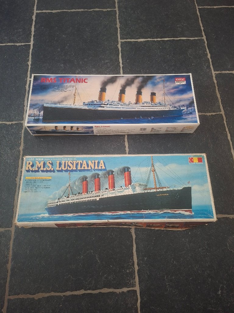 Titanic en Lusitania modelkit, Hobby & Loisirs créatifs, Modélisme | Bateaux & Navires, Enlèvement, Comme neuf, 1:200 ou moins