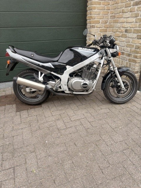 gs 500 e in zeer goeie staat, Motos, Motos | Suzuki, Tourisme, Occasion, 2 cylindres, 499 cm³