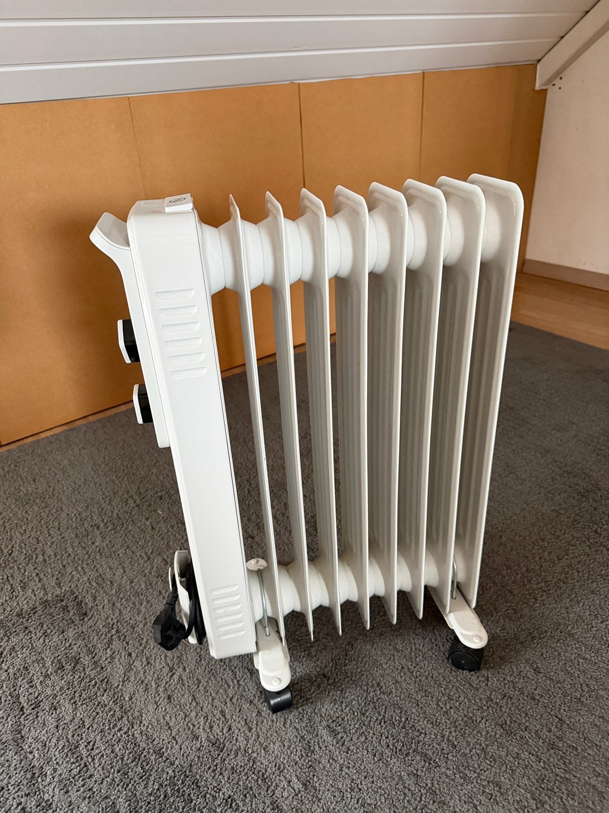 Elektrische verwarming 2000W - 2 stuks beschikbaar, Ophalen, Zo goed als nieuw